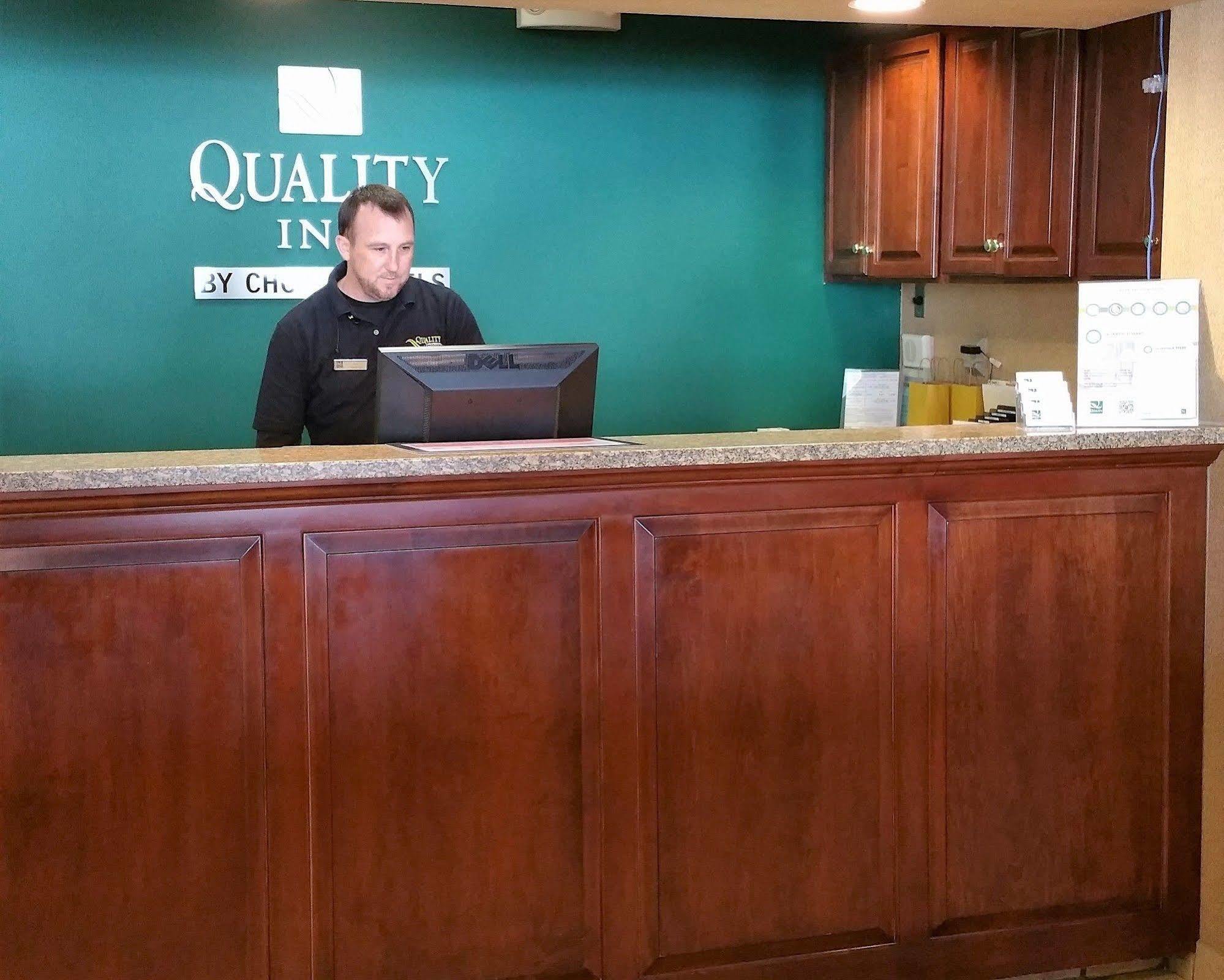 Quality Inn Mystic-Groton Экстерьер фото